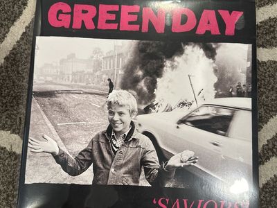 Green Day Saviors Vinyl