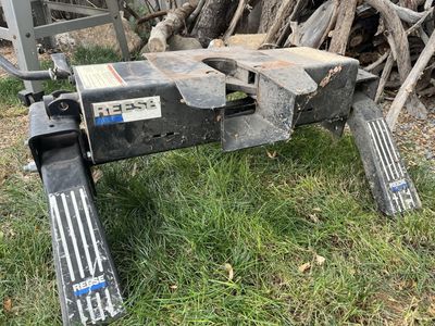 Reese fifth wheel hitch