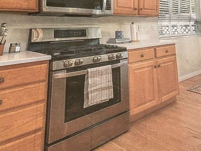Matching LG Stove And hood Microwave