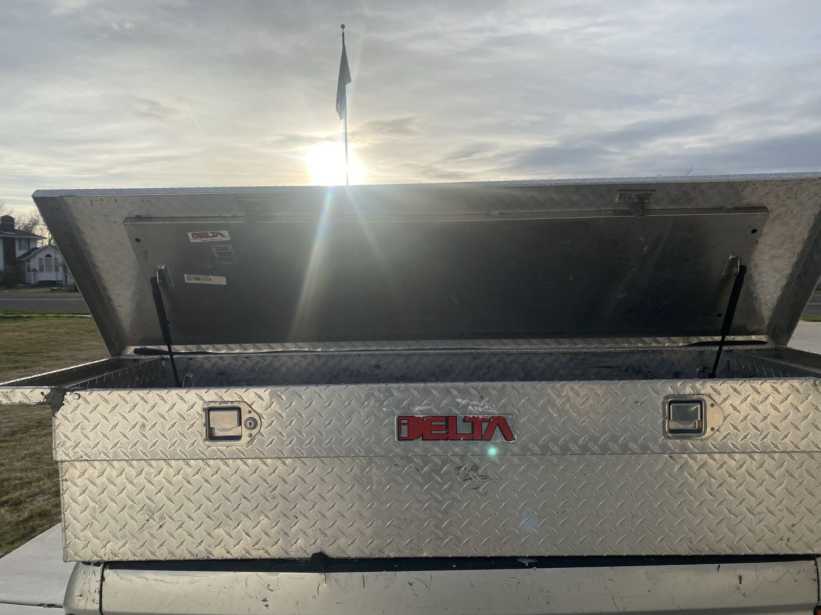 Delta Truck Tool Box