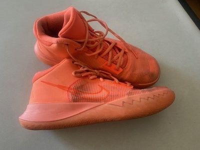 Kyrie Basketball Shoes