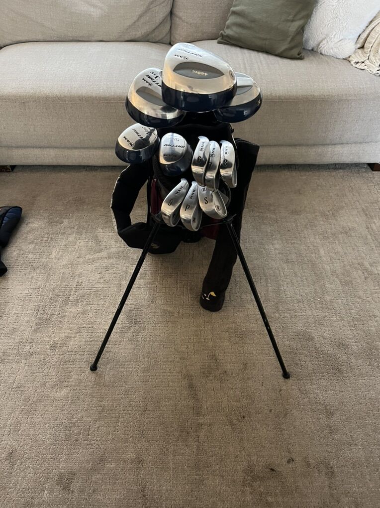 Full Set of Golf Clubs