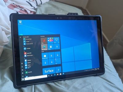 Microsoft Surface Pro 4 laptop tablet computer