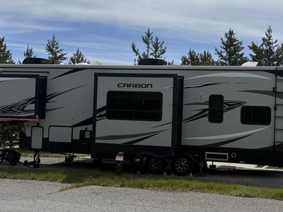 2017 Keystone Carbon Toy hauler