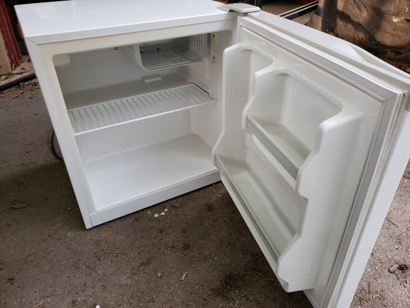 Mini Fridge and Freezer -- Haier 1.8 Cu. Ft. Compact Refrigerator / Freezer BC-50P White