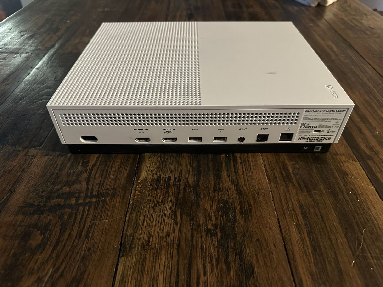 Main image 4