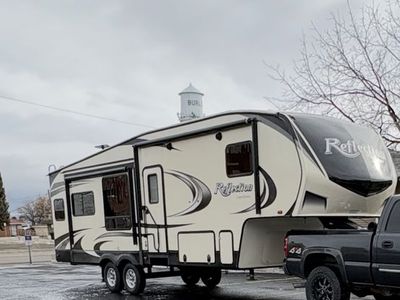 2018 Grand Design Reflection 303RLS