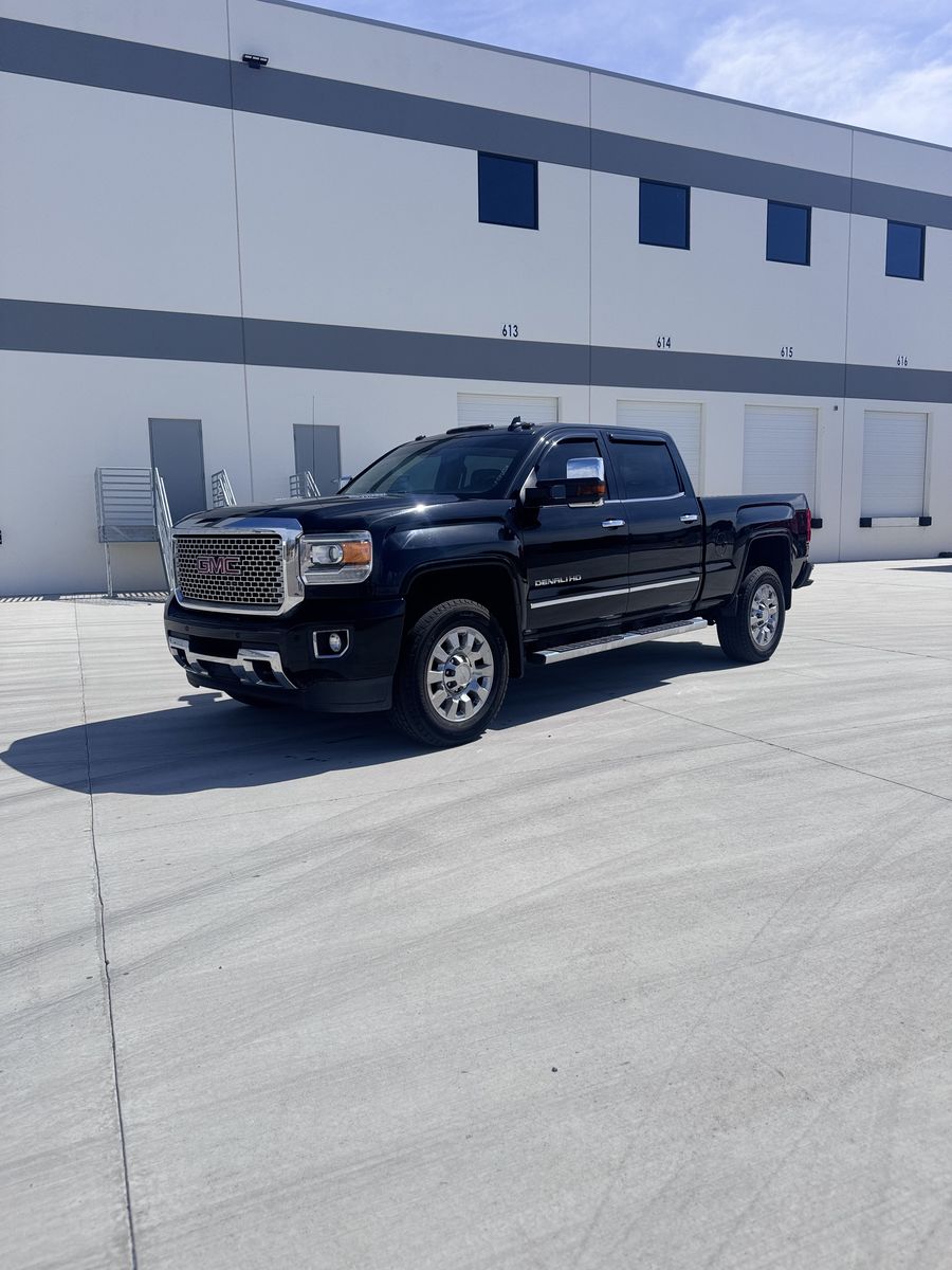 2016 GMC 2500 Denali