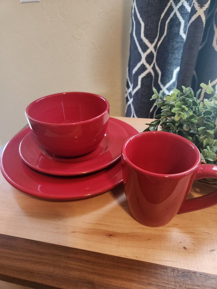 Stoneware Dish Set