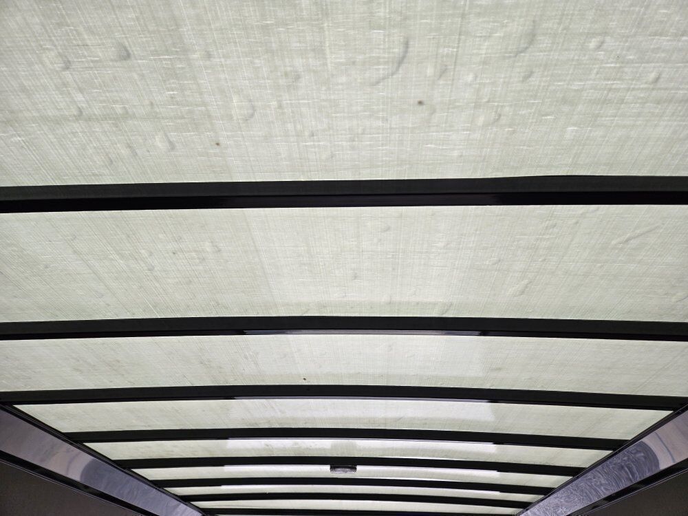 Main image 7