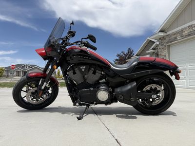 2016 Victory Hammer S - 7,500 Miles
