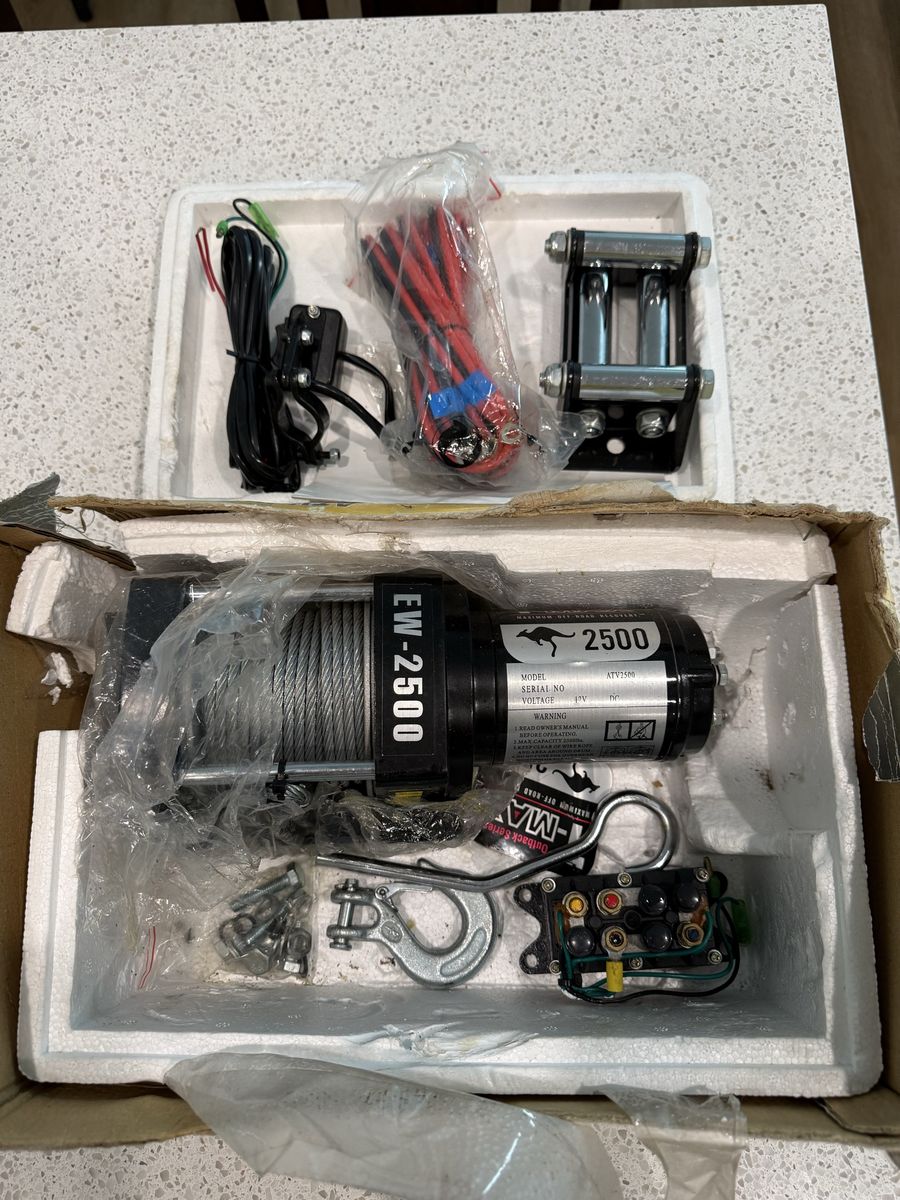 New ATV Winch 2500 lbs