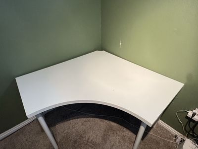 Corner Desk Seeking New Human (IKEA Linnmon, White)