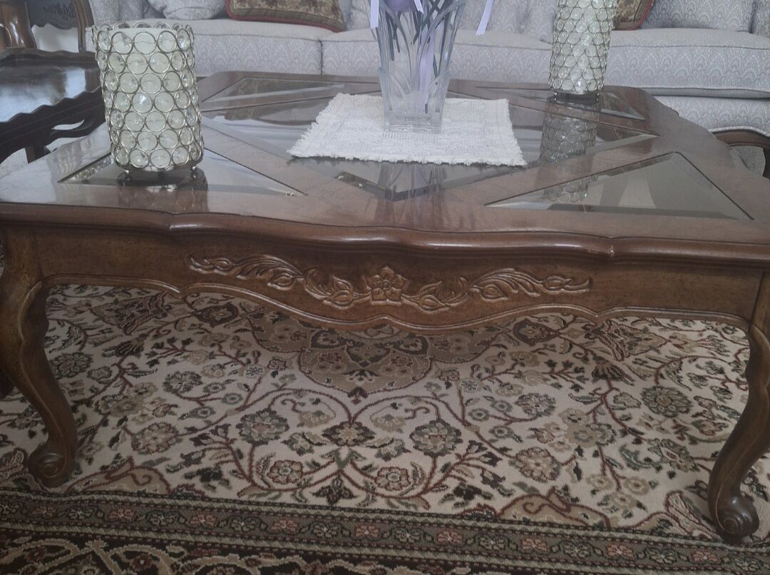 Square Coffee Table from the 90s. 38.5" x 38.5" x 15".