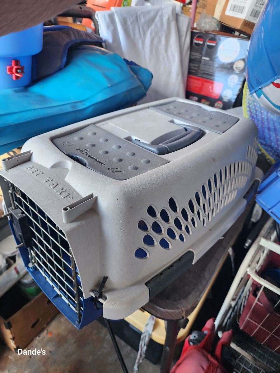 1 small pet carrier