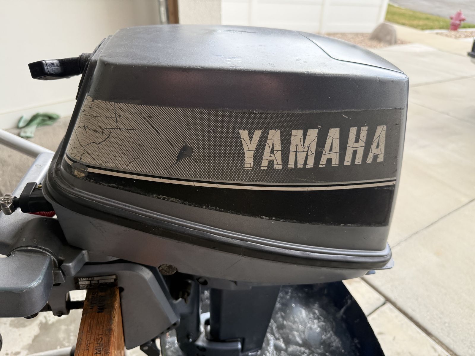 Yamaha 8 HP 2 Stroke Outboard Motor