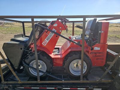 AGT SDA-140W Industrial Mini Skid Steer Loader with Bucket, R420 Engine, 2026 Production Year