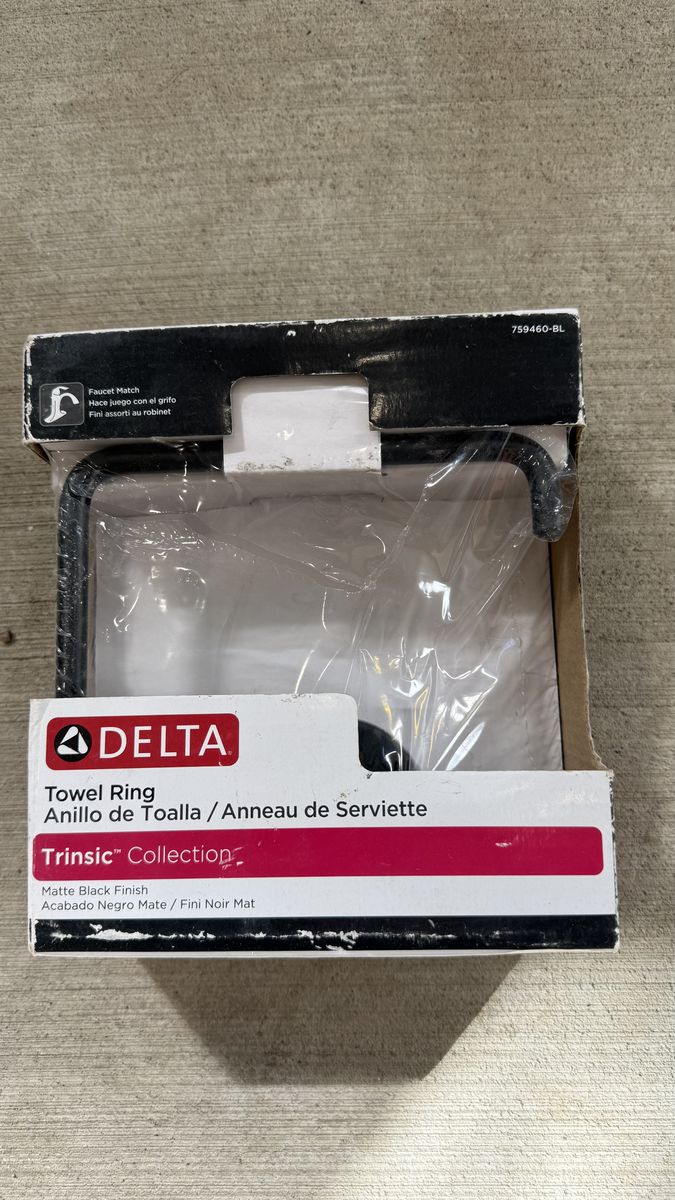 Towel Ring Delta Trinsic