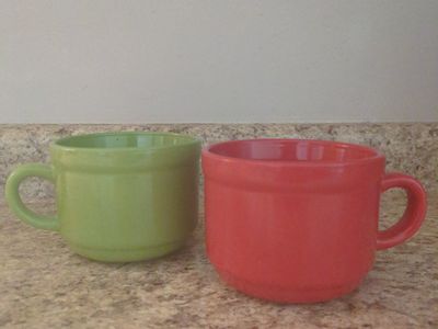 Two-Tone Ceramic Mugs (Red & Green) - Set of 2