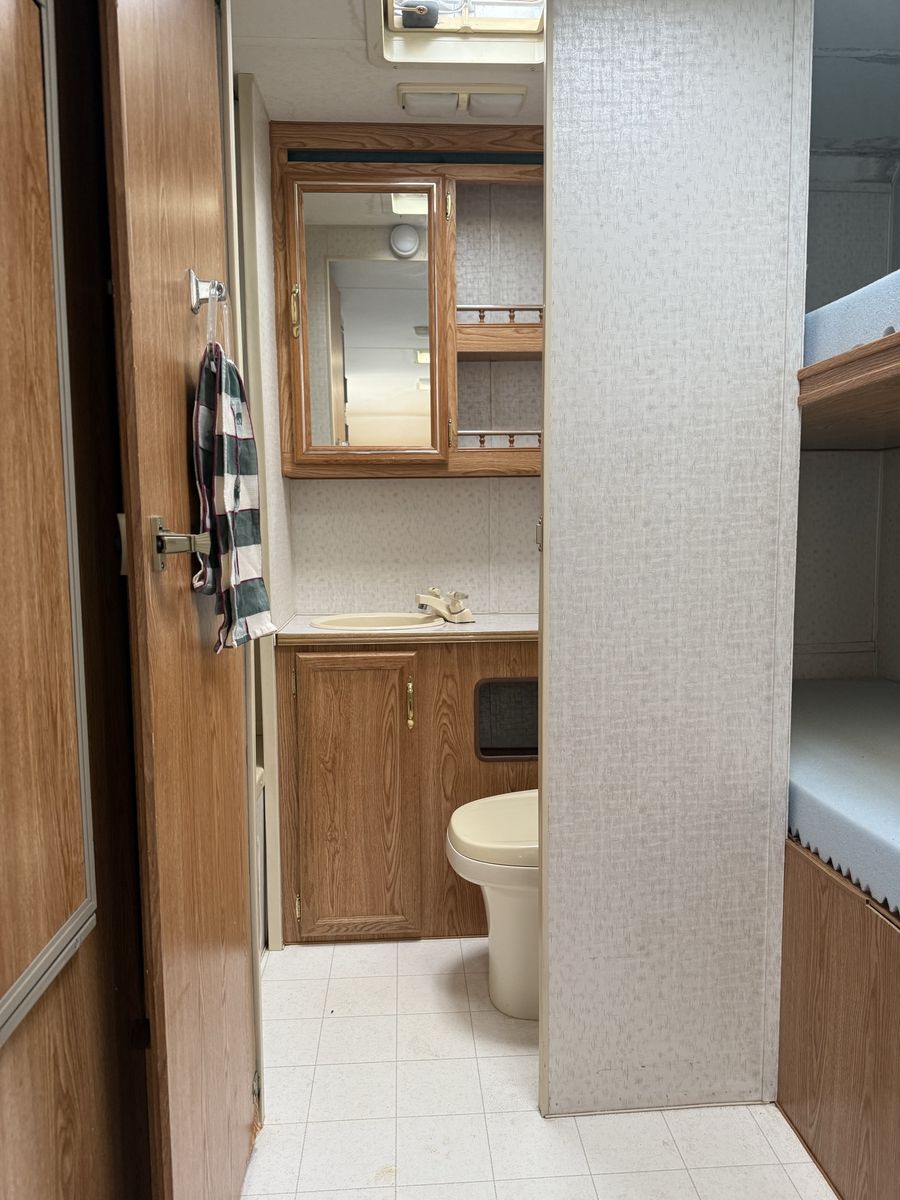 Main image 5