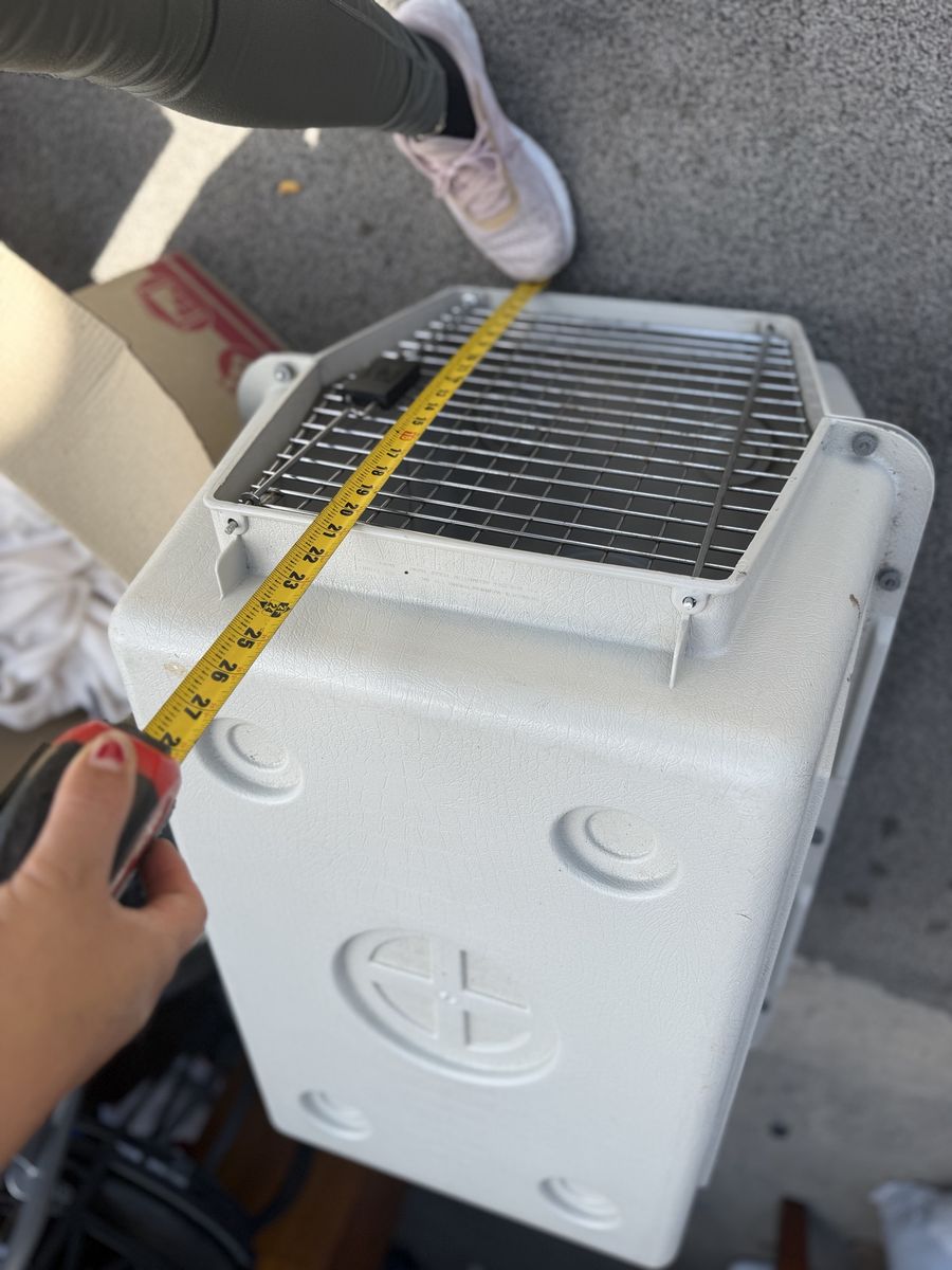 Sturdy Plastic Pet Crate Carrier Kennel with Wire Ventilation