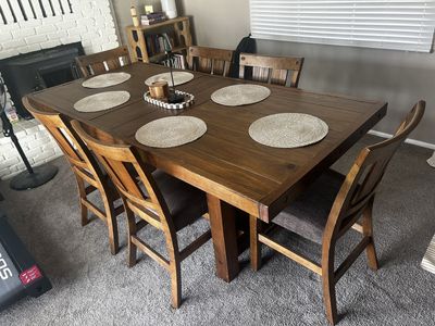 Ashley Furniture Dining Table w/ 6 Chairs