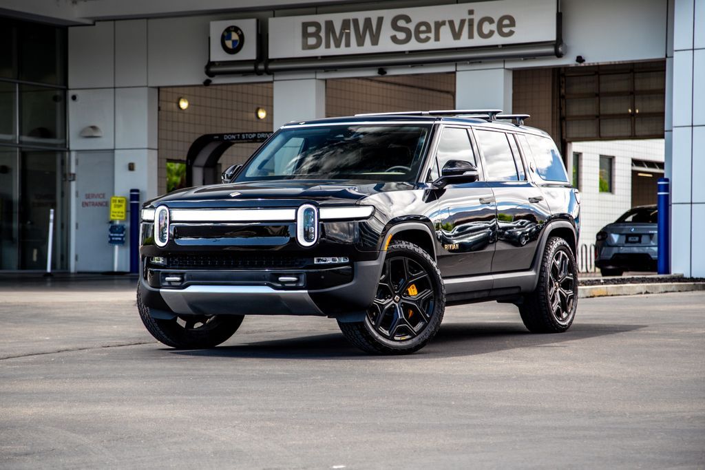 2023 Rivian R1S Adventure