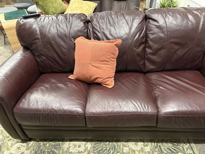 Used Leather Sofa - Comfortable 3-Seater Couch in Burgundy