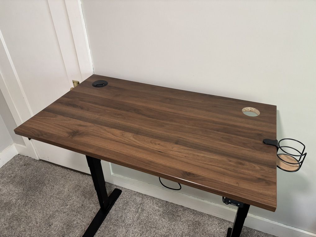 Motorized Adjustable Standing Desk.
