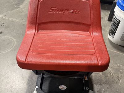 Snap-on Red Rolling Creeper Seat with Storage Drawer