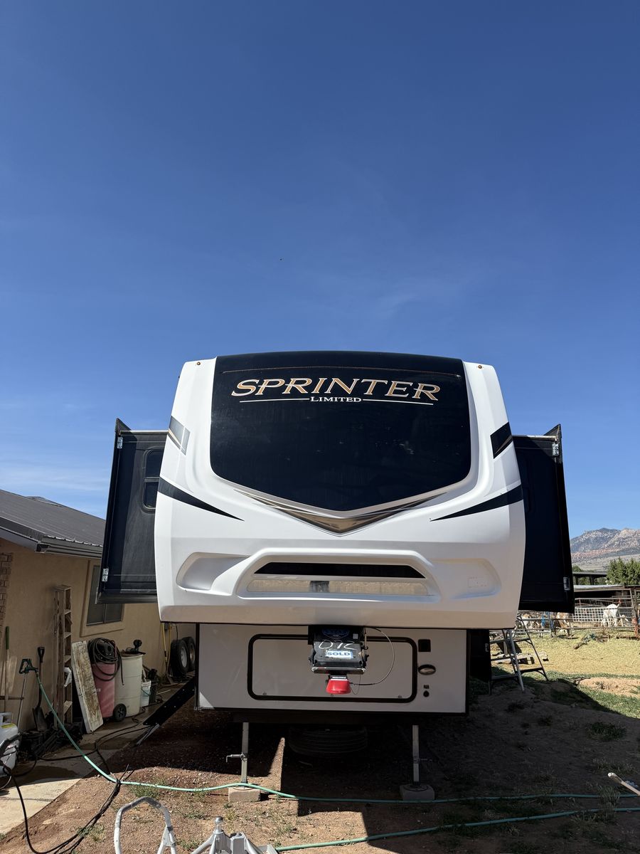 2022 Keystone Sprinter Limited 3670FLS