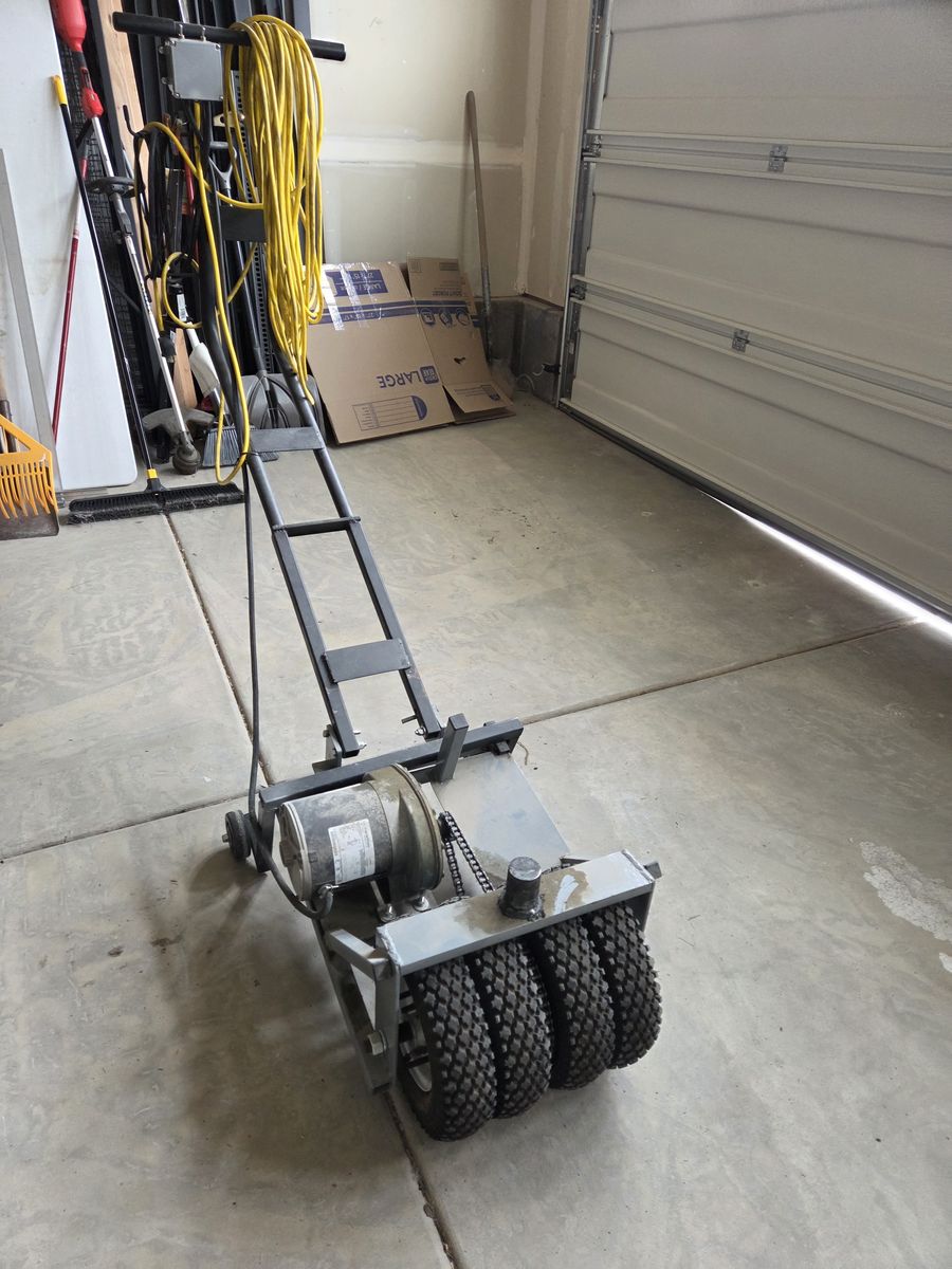 Electric trailer dolly