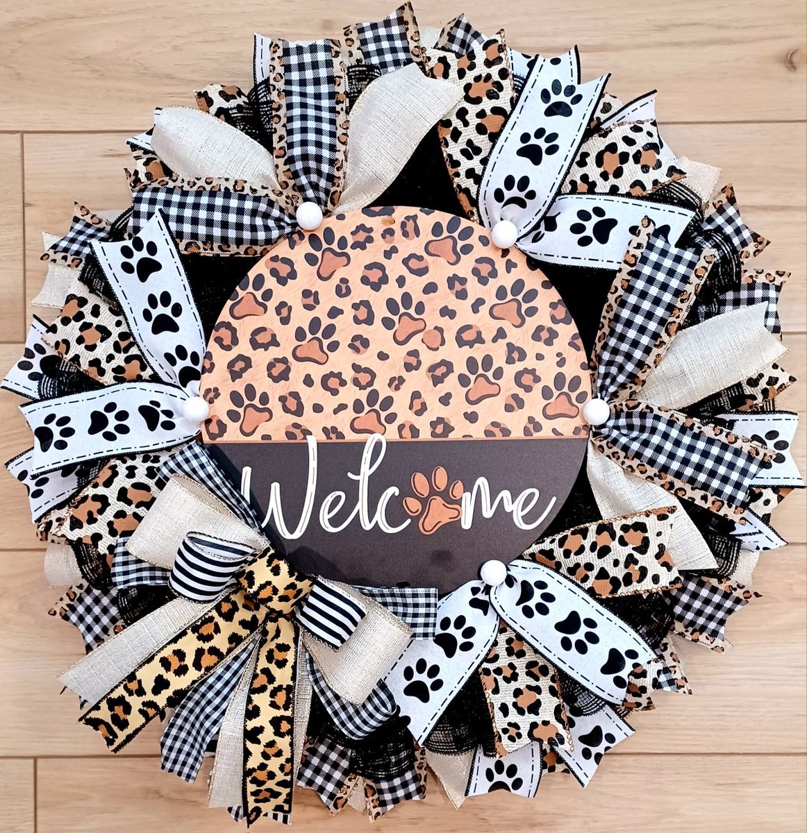 Dog Lover Cheetah Welcome Wreath