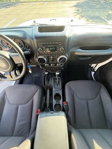 Main image 8