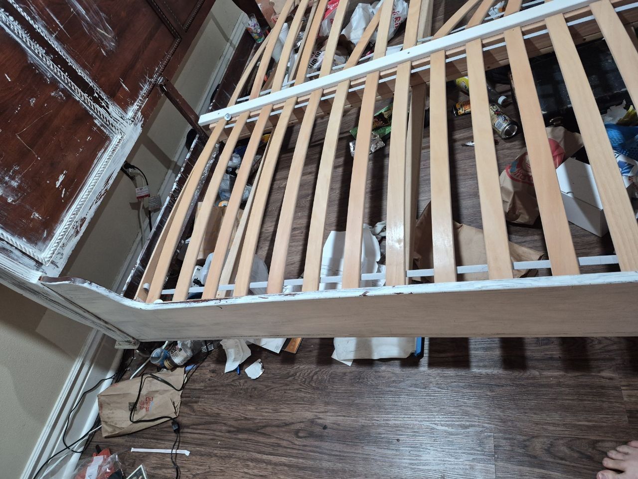 Main image 6