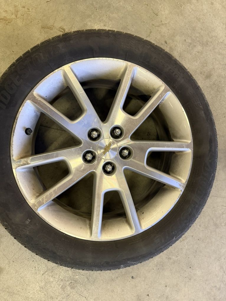 GM / Chevrolet 18 Wheels & Tires