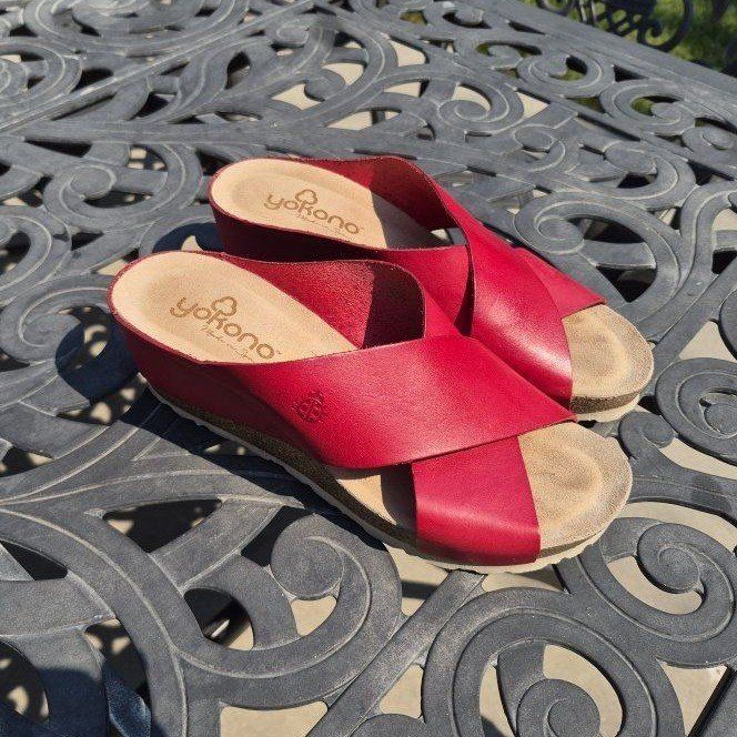 Yokono Red Leather Crossover Slide Sandals - Women's Size 7.5