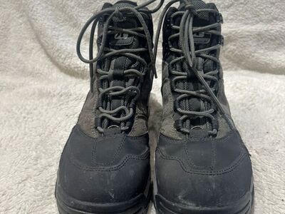 Korkers Men’s 9 Stormjack Insulated Fishing Boots