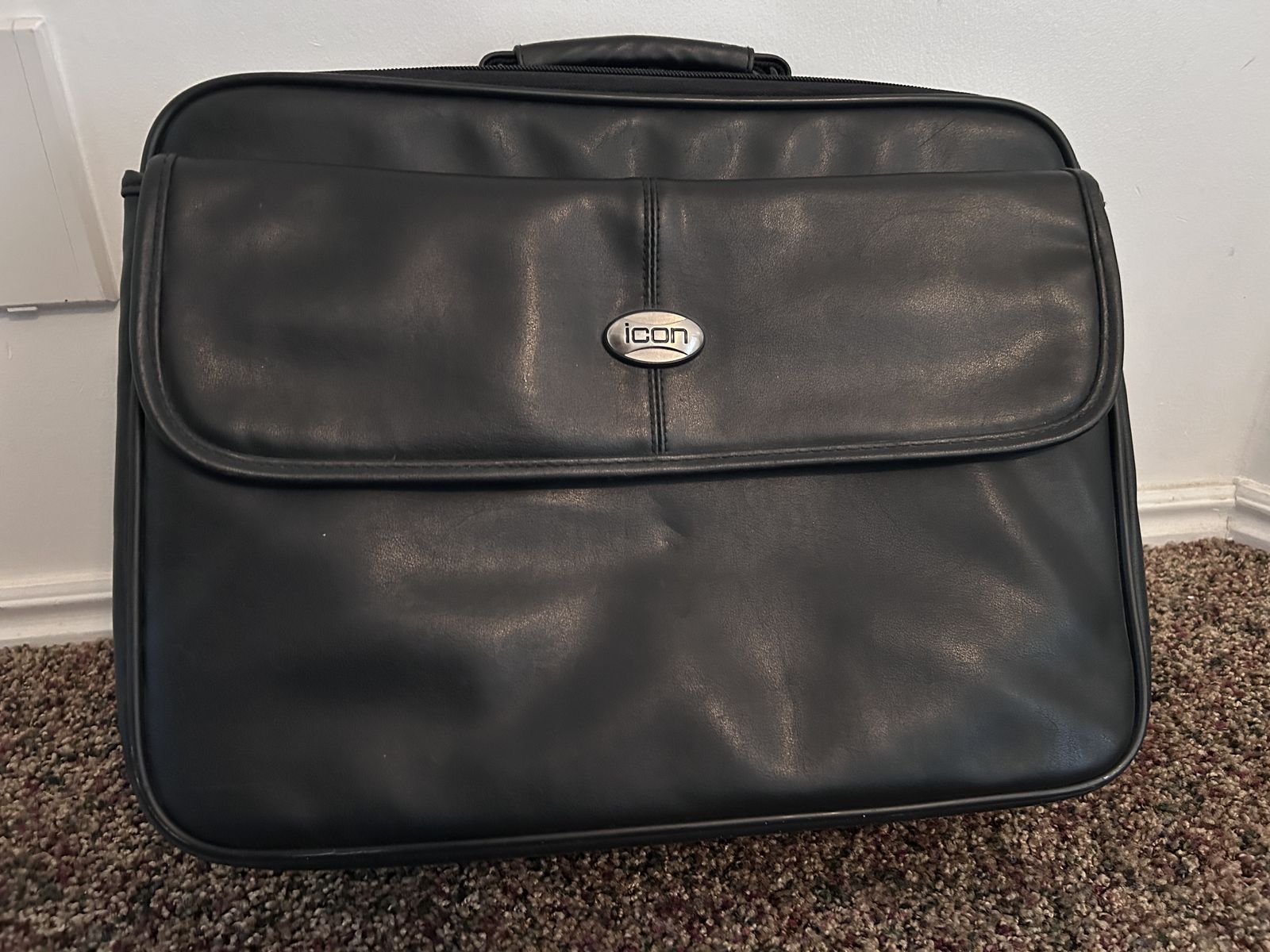 Briefcase/travel bag