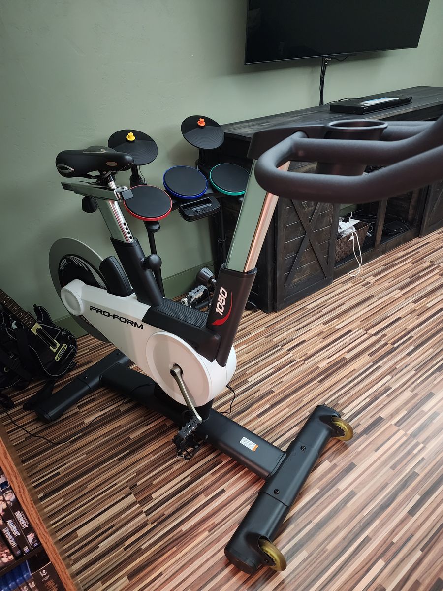 Pro-Form 1050 SMR Silent Magnetic Resistance iFit Compatible Exercise Bike