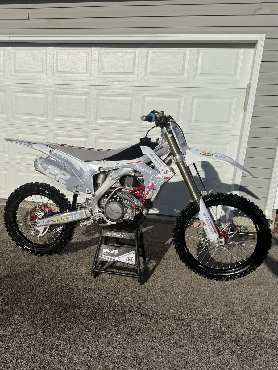 2015 CR450