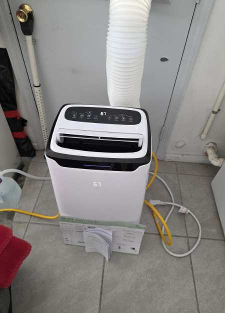 New in box 3-in-1 Portable Air Conditioner(with remote)