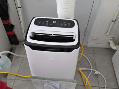 New in box 3-in-1 Portable Air Conditioner(with remote)