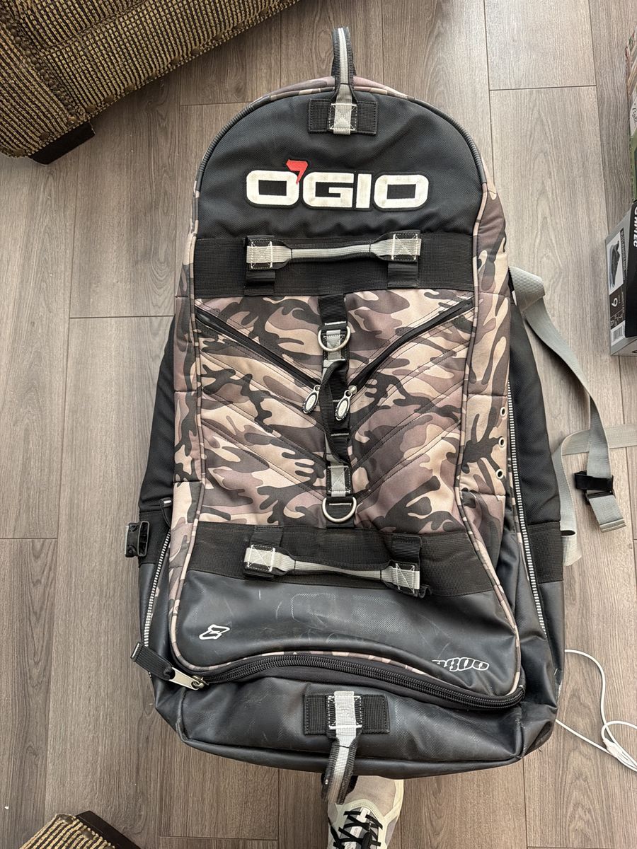 OGIO Camouflage Crossover Duffel Bag Backpack, Black/Camo, Multiple Carry Options