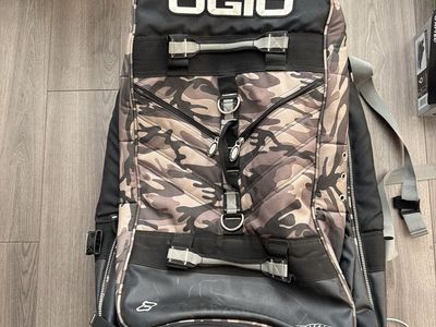 OGIO Camouflage Crossover Duffel Bag Backpack, Black/Camo, Multiple Carry Options