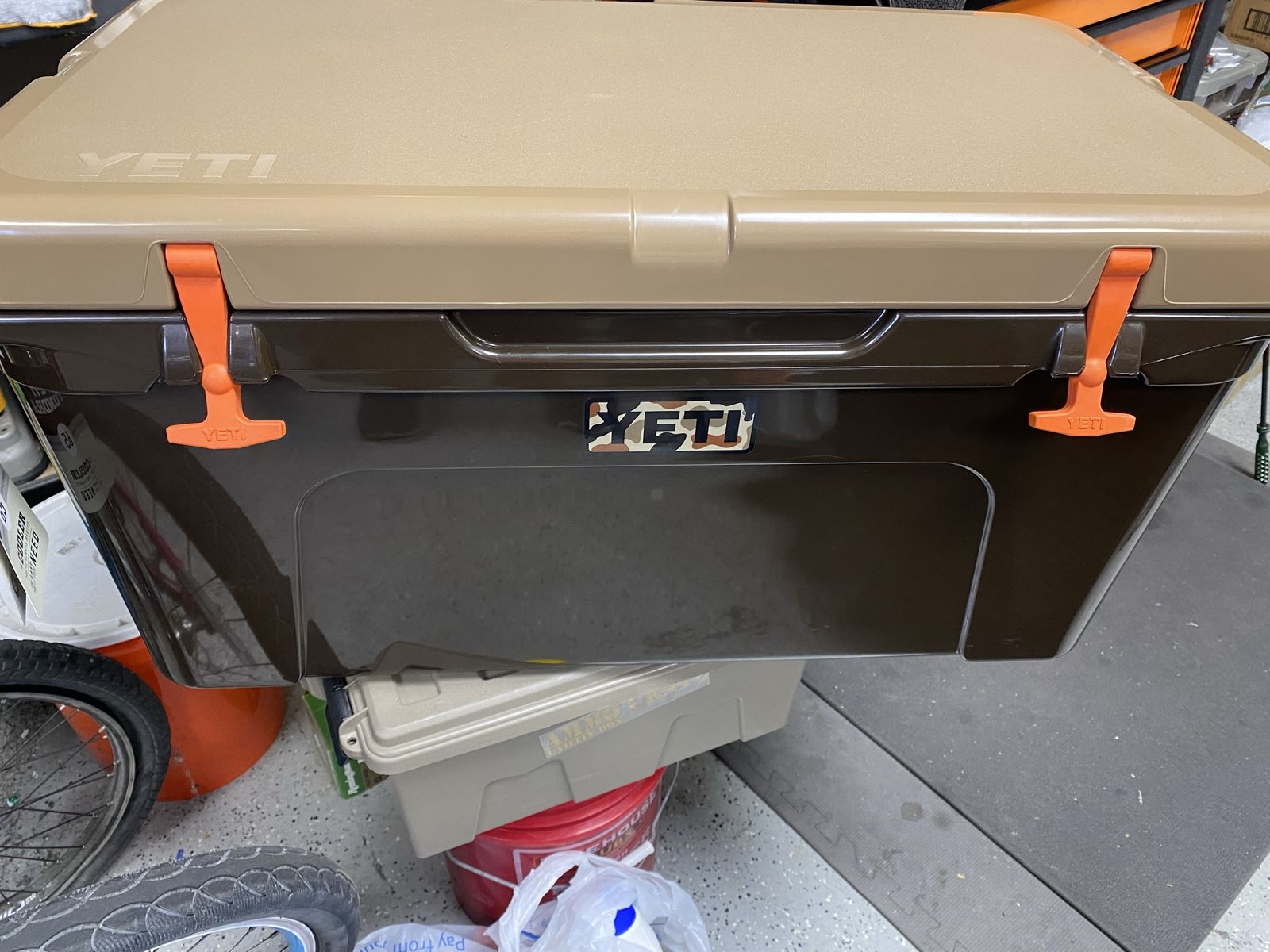 Yeti wetlands brown 65qt cooler