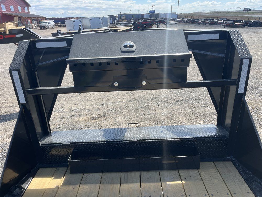 Main image 7