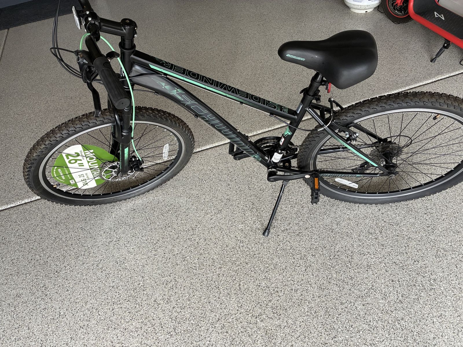 26 Men/Women Schwinn Mountain Bike