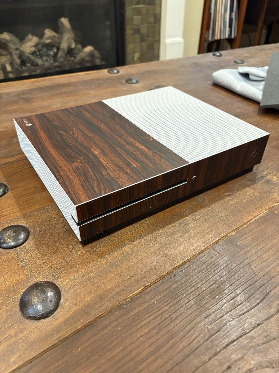 Xbox One S