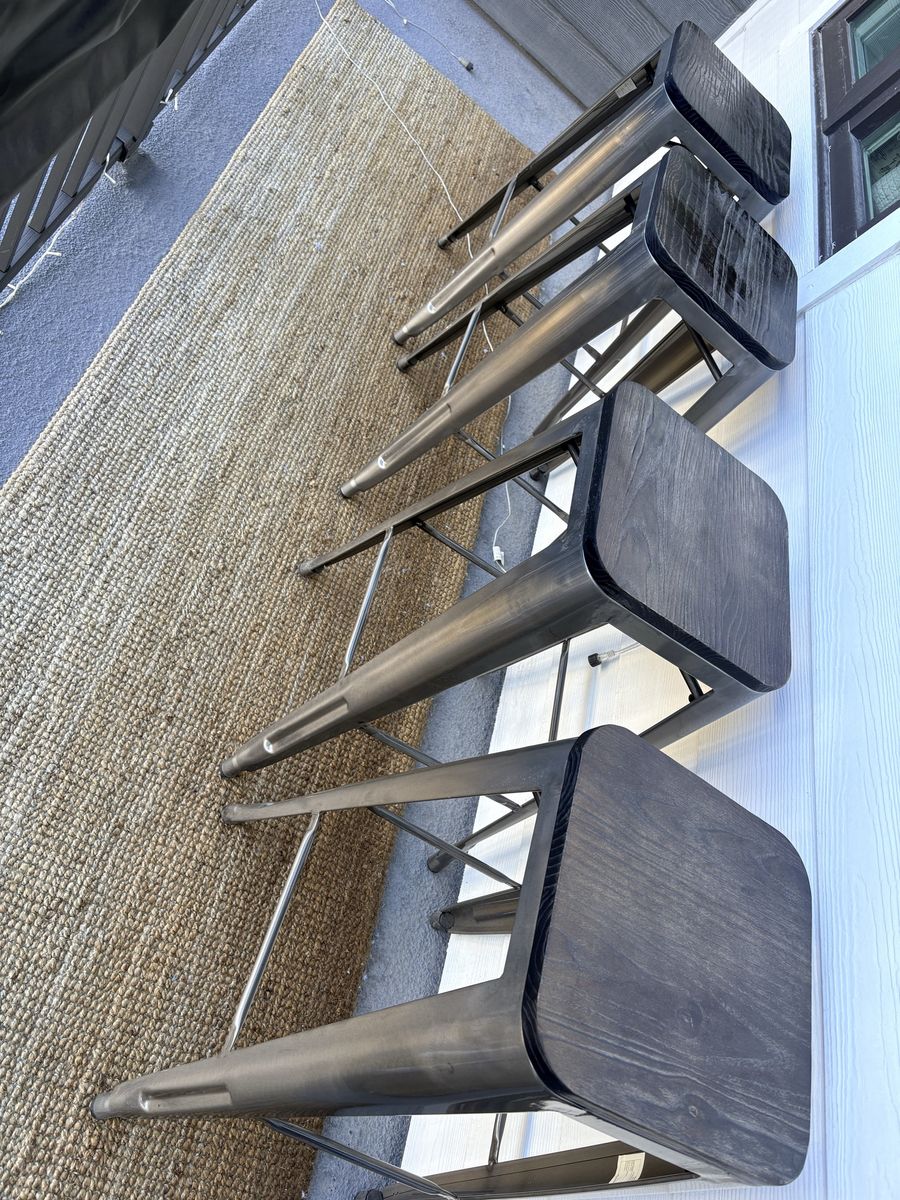 Main image 4